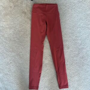 Lululemon leggings in size 2 in peach colour